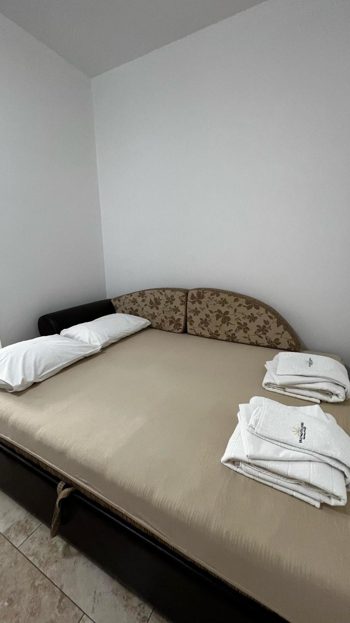 Apartmani Luksic Sutomore Exterior foto