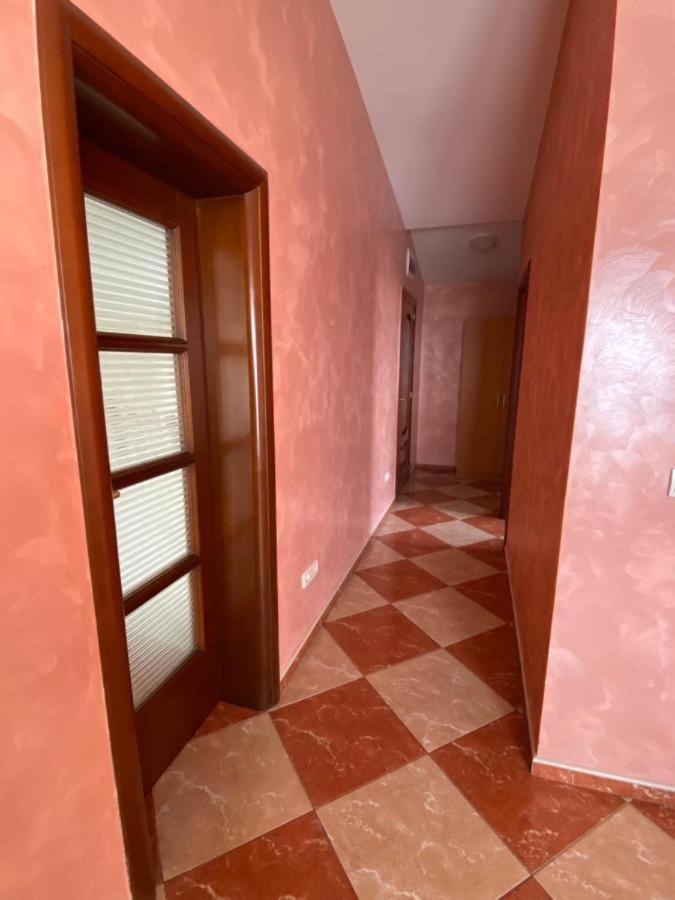 Apartmani Luksic Sutomore Exterior foto